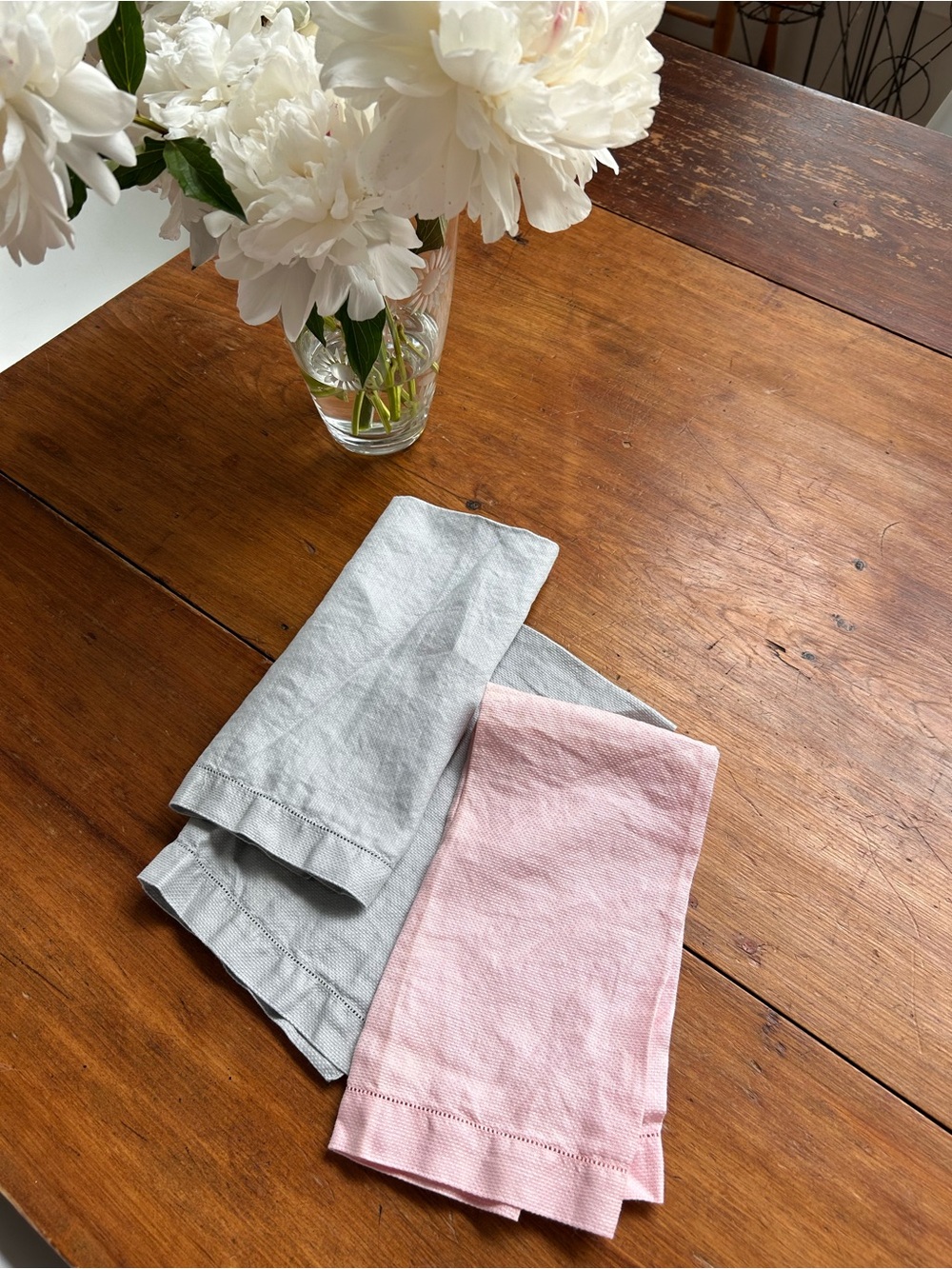 Vintage Cotton Guest Towels in Pink and Gray, set of 3